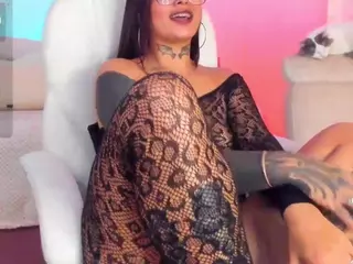 Hinata-01's Live Sex Cam Show