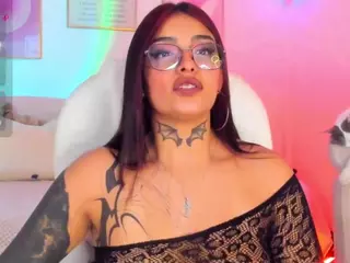 Hinata-01's Live Sex Cam Show