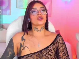 Hinata-01's Live Sex Cam Show