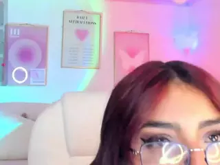 Hinata-01's Live Sex Cam Show