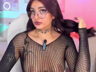 Hinata-01's Live Sex Cam Show