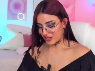 Hinata-01's Live Sex Cam Show