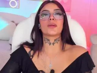 Hinata-01's Live Sex Cam Show