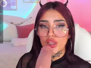 Hinata-01's Live Sex Cam Show