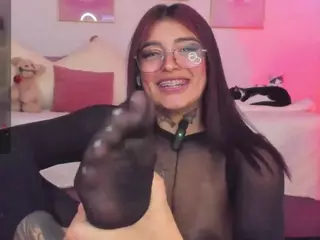 Hinata-01's Live Sex Cam Show