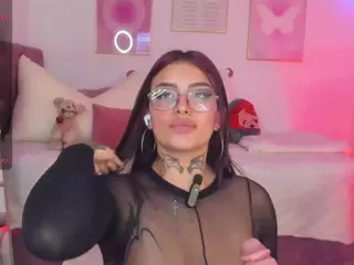 Hinata-01's Live Sex Cam Show