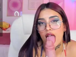 Hinata-01's Live Sex Cam Show