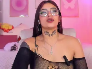 Hinata-01's Live Sex Cam Show