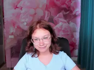 AngelinaLow's Live Sex Cam Show