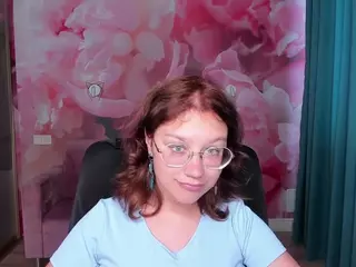 AngelinaLow's Live Sex Cam Show