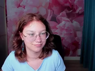 AngelinaLow's Live Sex Cam Show