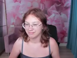 AngelinaLow's Live Sex Cam Show