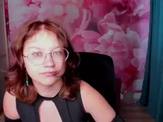 AngelinaLow's Live Sex Cam Show