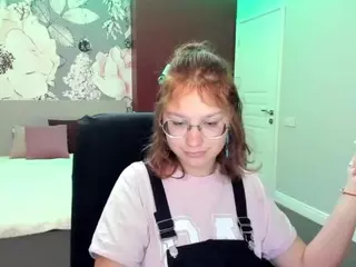 AngelinaLow's Live Sex Cam Show