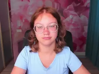 AngelinaLow's Live Sex Cam Show