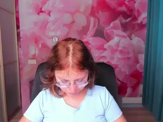 AngelinaLow's Live Sex Cam Show