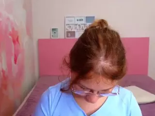 AngelinaLow's Live Sex Cam Show