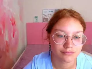 AngelinaLow's Live Sex Cam Show