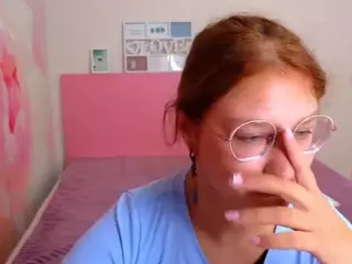 AngelinaLow's Live Sex Cam Show