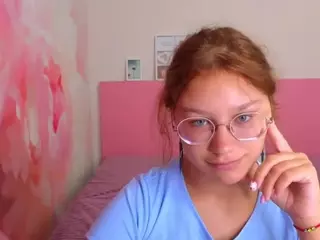 AngelinaLow's Live Sex Cam Show