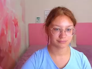 AngelinaLow's Live Sex Cam Show