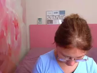AngelinaLow's Live Sex Cam Show