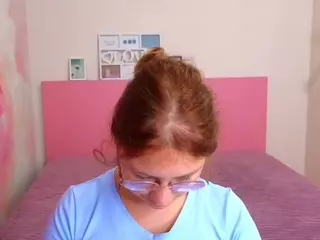 AngelinaLow's Live Sex Cam Show