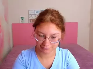 AngelinaLow's Live Sex Cam Show