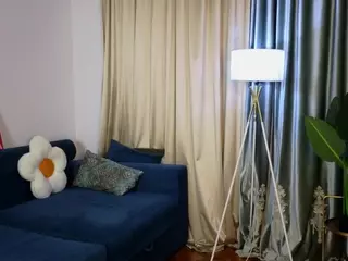 EdwinaChambless's Live Sex Cam Show