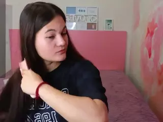 ElinaMils's Live Sex Cam Show