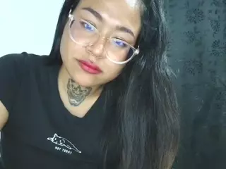 honeyblue-e's Live Sex Cam Show