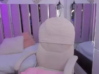 ivybraaze's Live Sex Cam Show