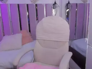 ivybraaze's Live Sex Cam Show
