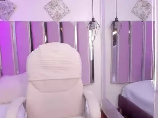 ivybraaze's Live Sex Cam Show