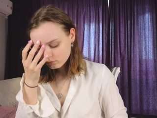 Live cam show with LynetteHeldreth