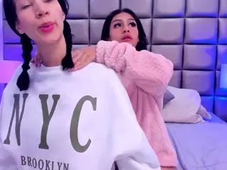 SkyFalls's Live Sex Cam Show