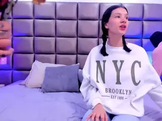 SkyFalls's Live Sex Cam Show