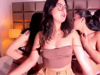 SkyFalls's Live Sex Cam Show