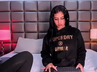 SkyFalls's Live Sex Cam Show