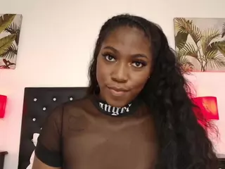 ThamaraBunny's Live Sex Cam Show