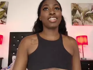 ThamaraBunny's Live Sex Cam Show