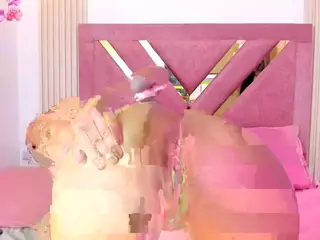 Vickyruiz1's Live Sex Cam Show