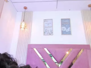 Vickyruiz1's Live Sex Cam Show