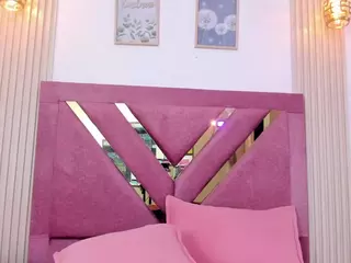 Vickyruiz1's Live Sex Cam Show