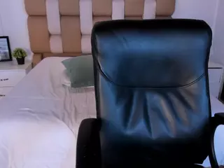 Aida-Jones's Live Sex Cam Show