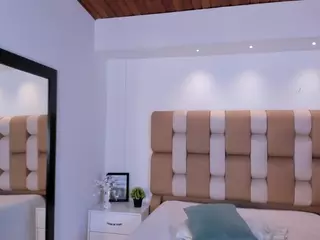 Aida-Jones's Live Sex Cam Show