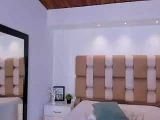 Aida-Jones's Live Sex Cam Show