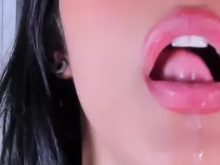 emmawilliams's Live Sex Cam Show