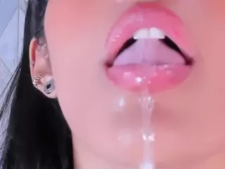 emmawilliams's Live Sex Cam Show