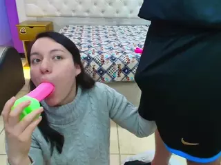 StacyAndJeremmy's Live Sex Cam Show